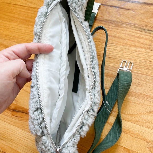 New Free People Cozy Up Faux Fur Sling Belt Bag - Picture 4 of 5